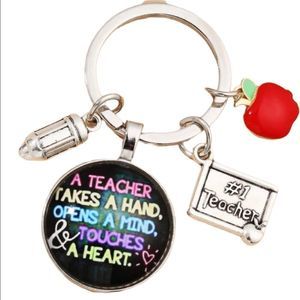 BRAND NEW! #1 Teacher Verse + Apple Keychain/Bag 🎒👜 Charm ~ 🎁 🍎 🇺🇲